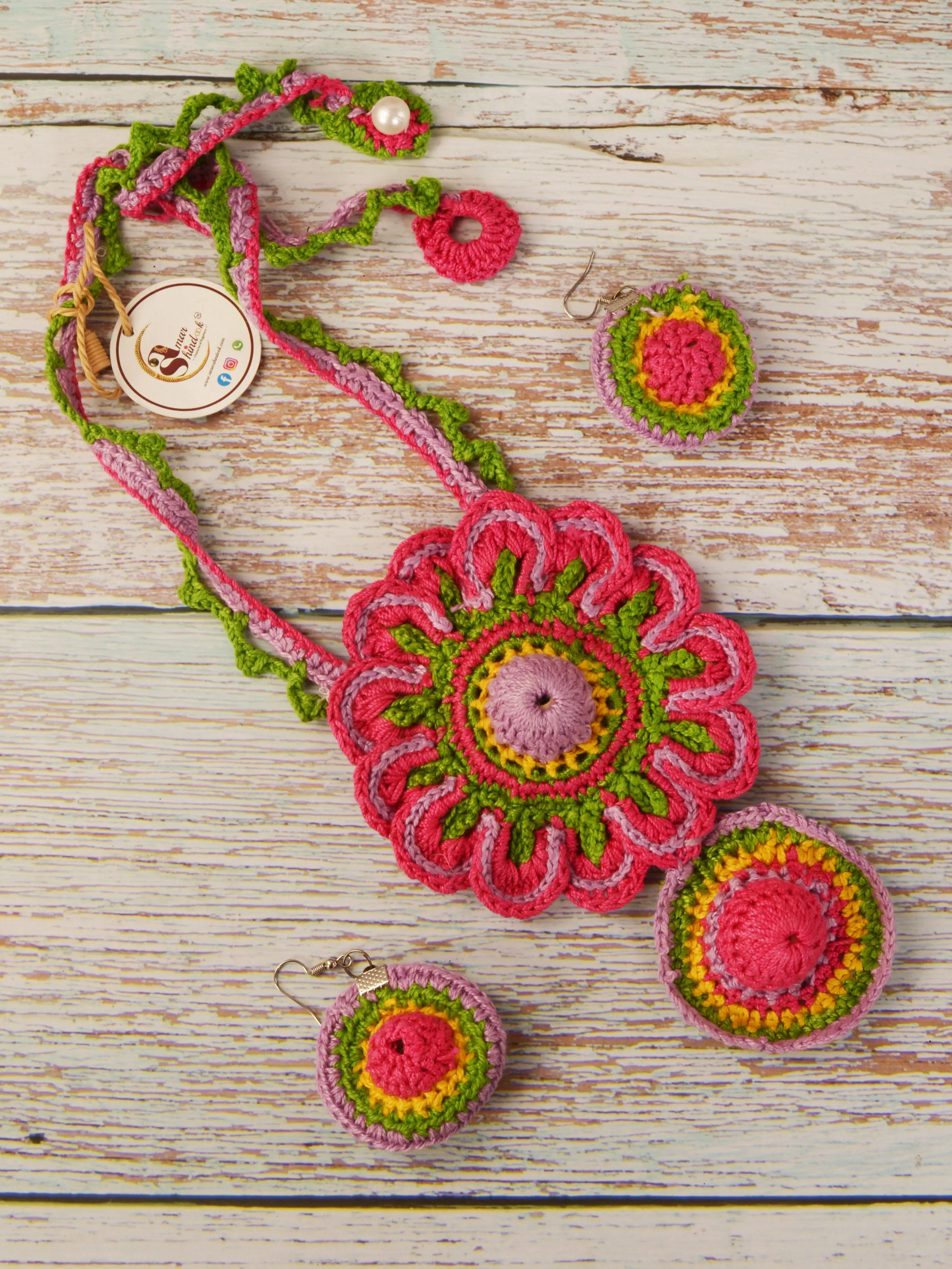 Aanandi Crochet Necklace & Earrings  set