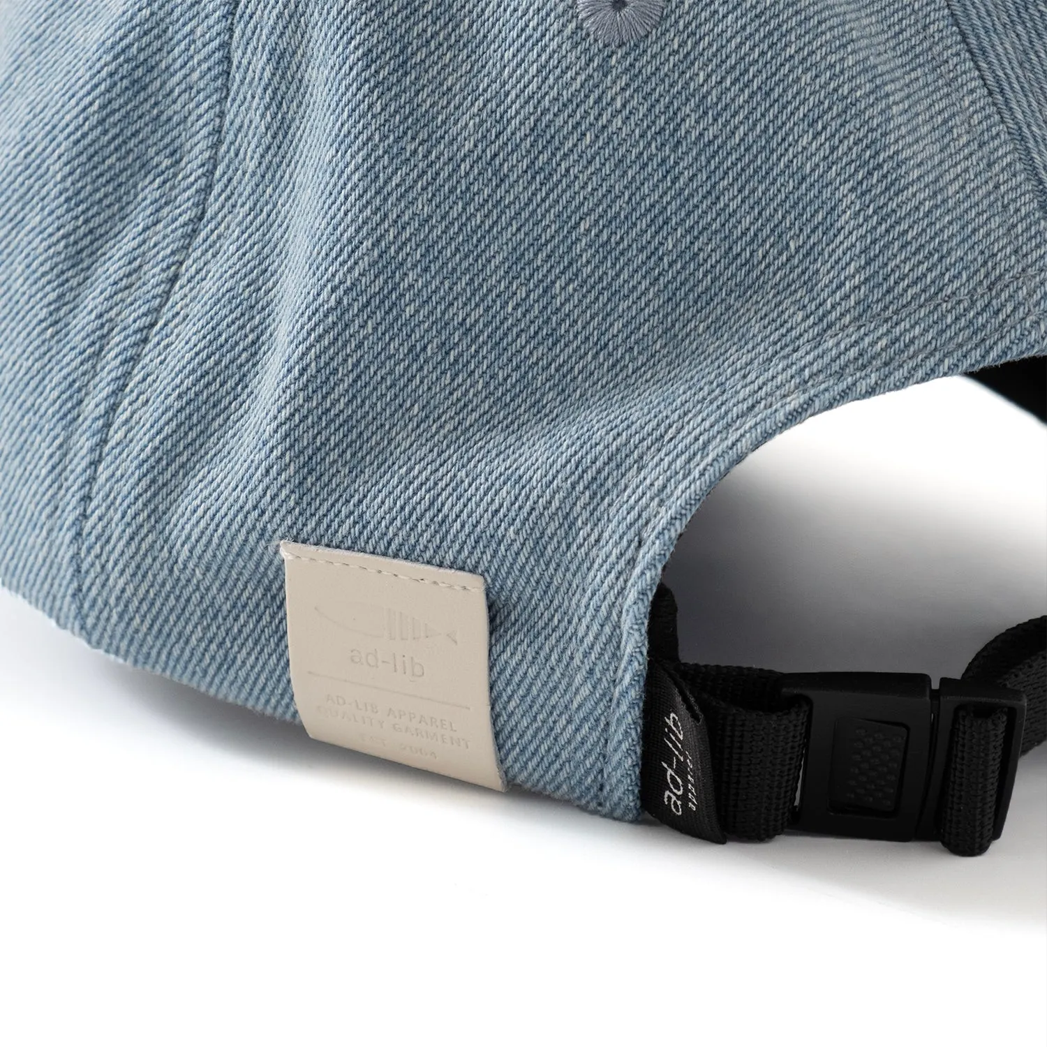 (AC267) Graphic Embroidery Cap
